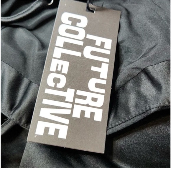 Chic Strapless Black Dress - Picture 3 of 3